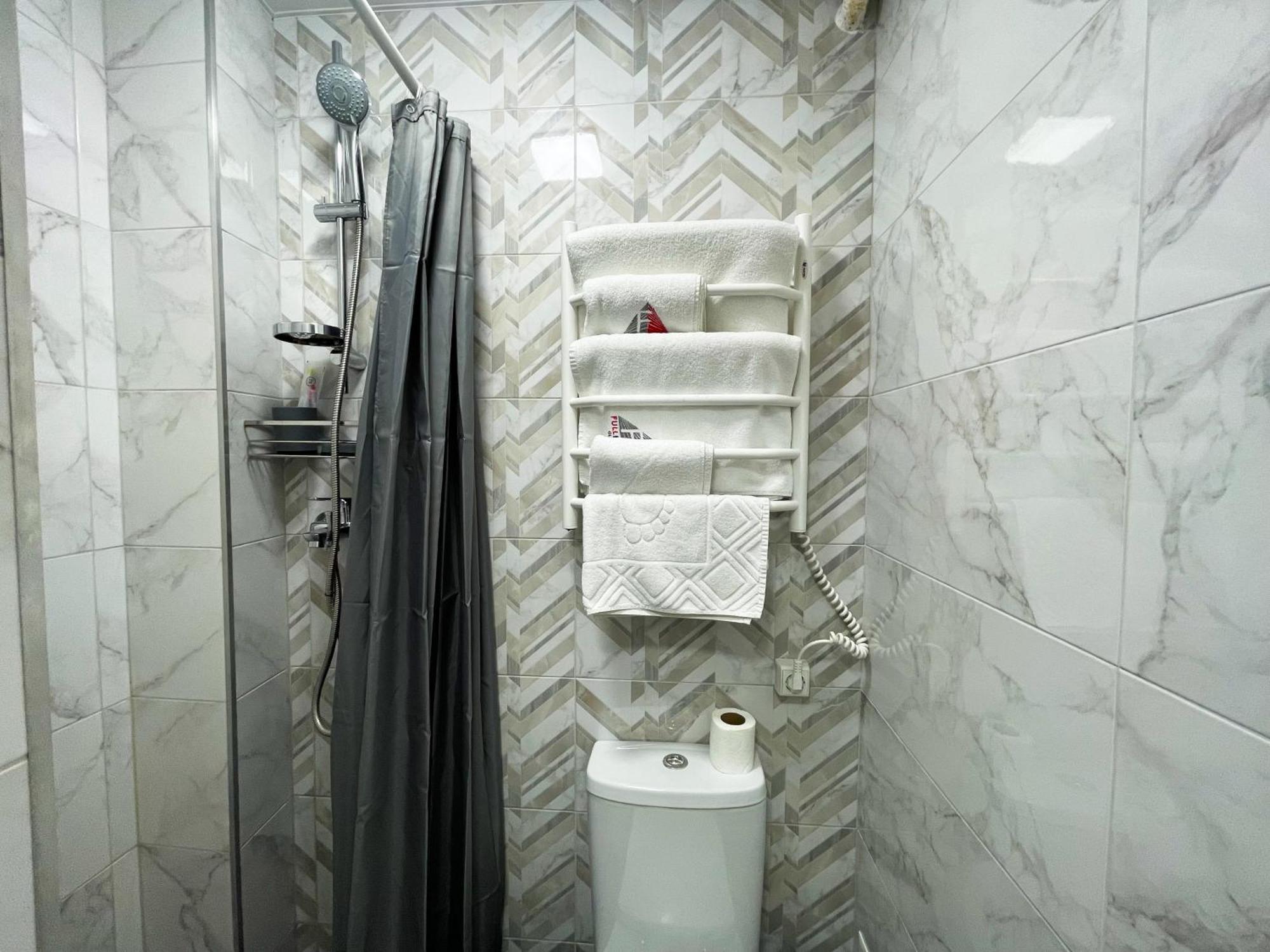 Myfreedom Апартаменти Метро Кловська, Військовий Госпіталь Kiev Exterior foto